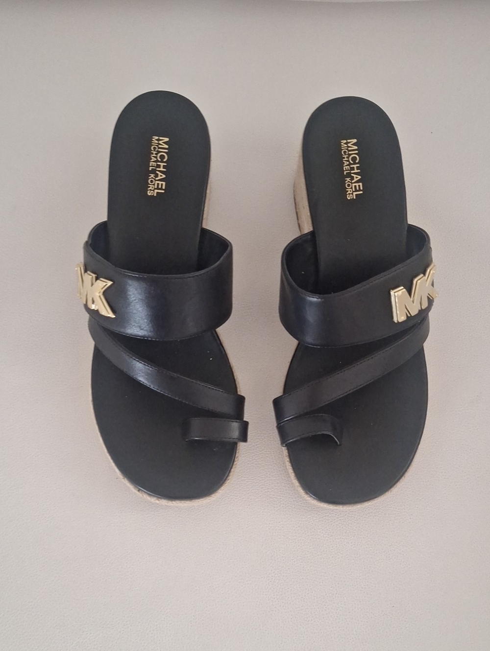 MICHAEL Michael Kors Black Leather  Slide Sandals with Gold MK Accent Sz 7 M